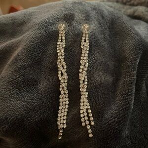 silver diamond dangling earrings